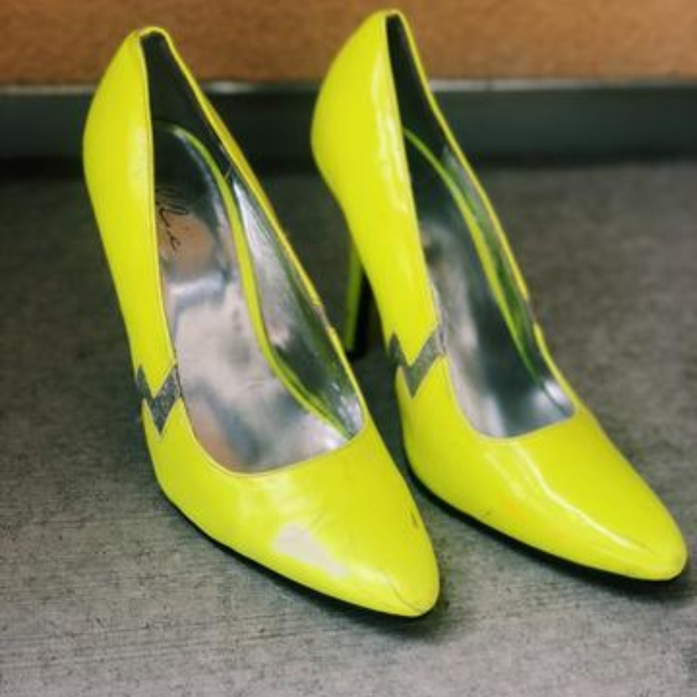 Bright Yellow / Lightning Bolt Heels